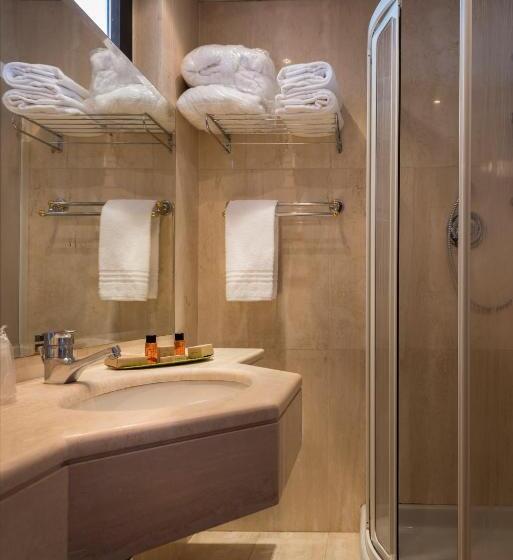 Полулюкс Вид на Море, Promenade