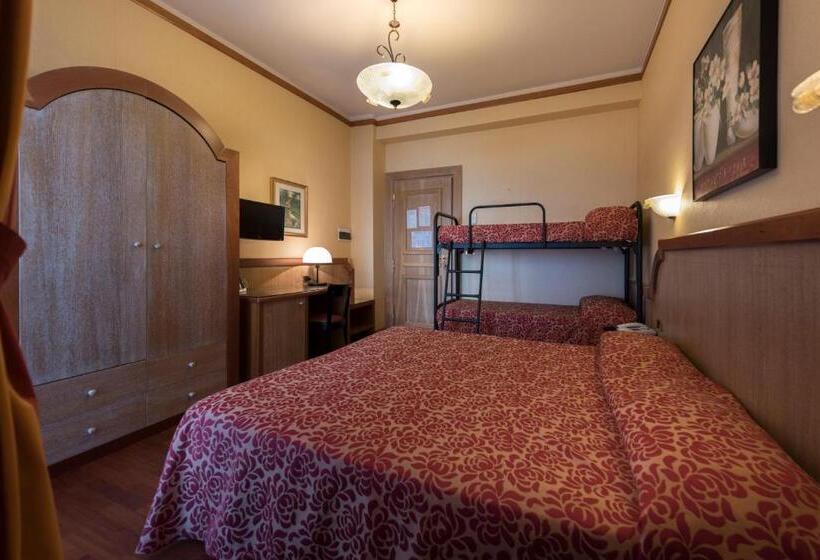 Четырехместный Номер Стандарт, Promenade