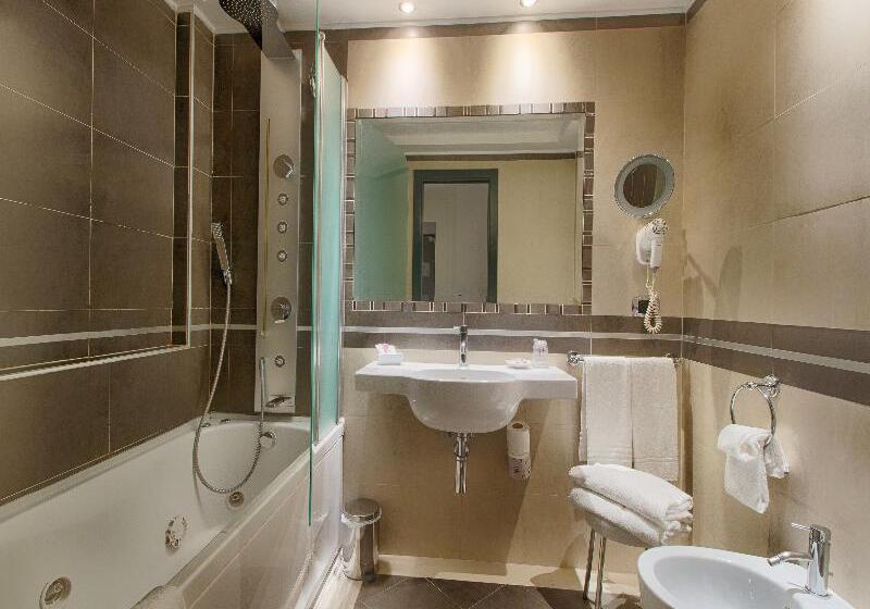 Comfort Kamer, Raganelli