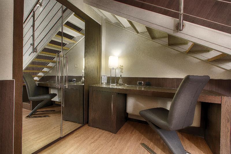 Junior Suite, Raganelli