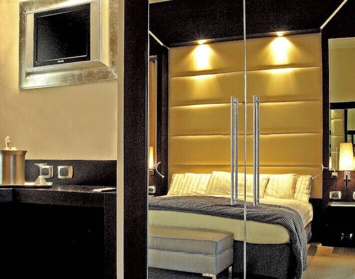 Comfort Kamer, Raganelli