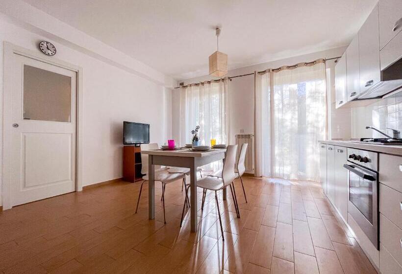 庭の見える1ベッドルームアパートメント, Homiday Residence K2