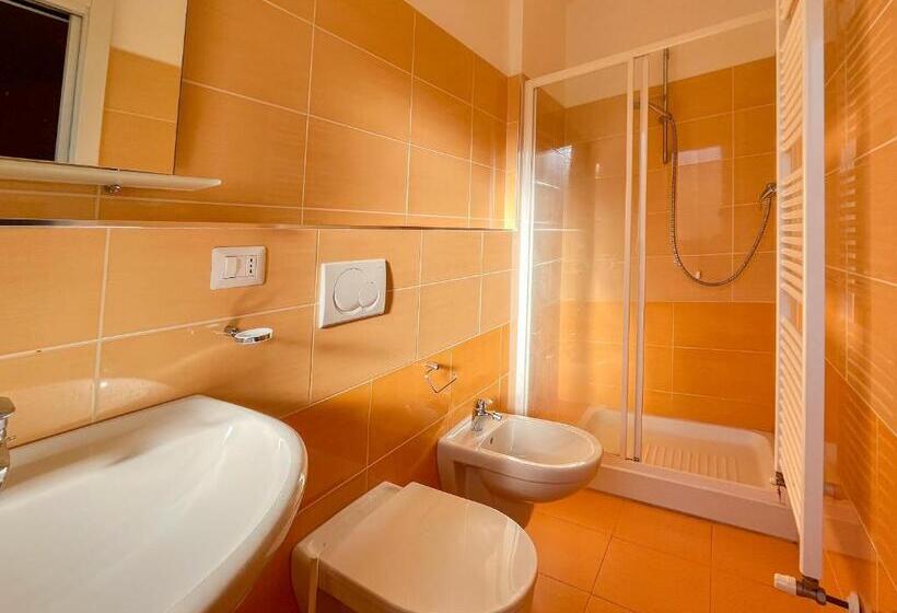 1階の1ベッドルームアパートメント, Homiday Residence K2