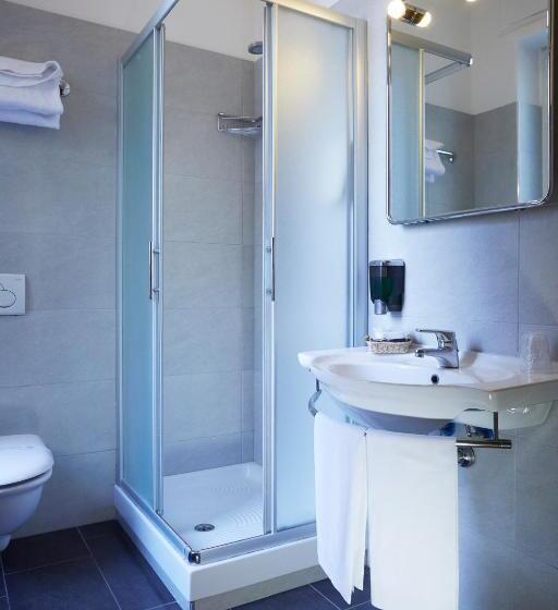 标准单人间, Ritter