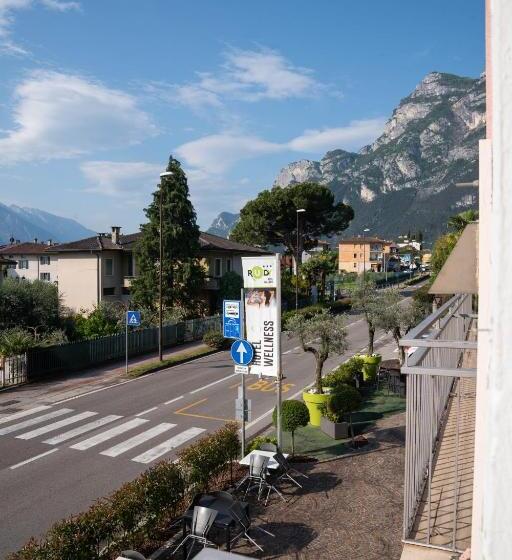 标准单人间, Rudy