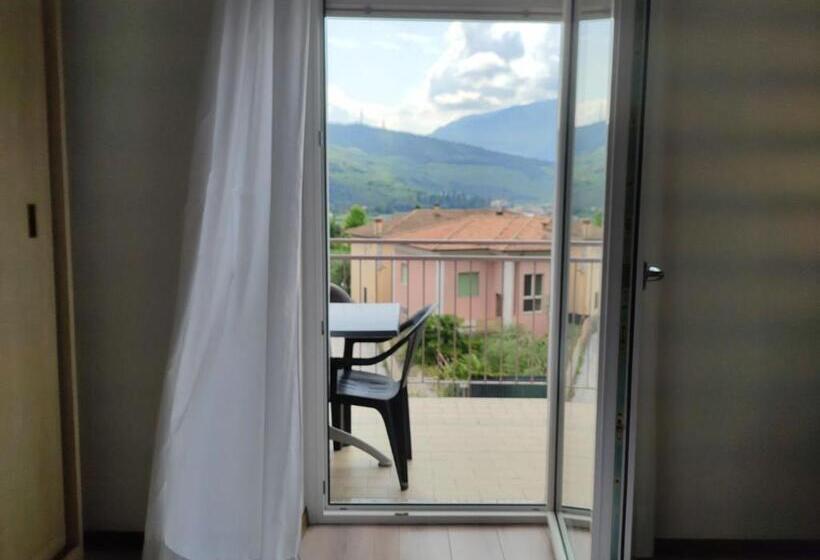 Трехместный Номер Стандарт с Балконом, Rudy