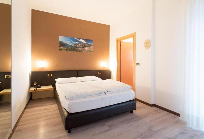 Comfort room with balcony, Rudy