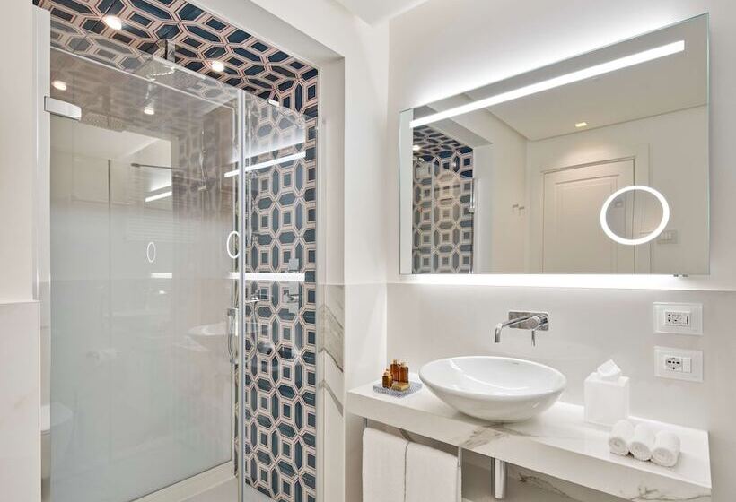 اتاق سوپریور, De Bonart Naples   Curio Collection By Hilton