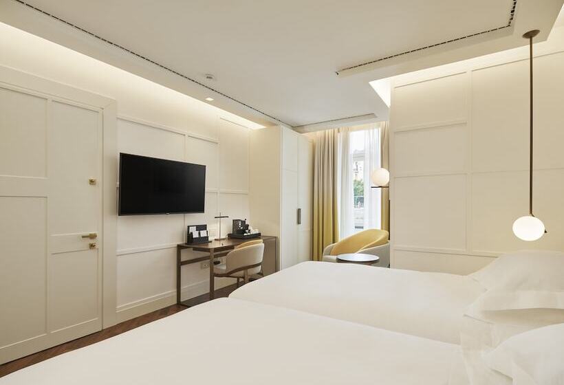 اتاق سوپریور با چشمانداز دریا, De Bonart Naples Curio Collection By Hilton