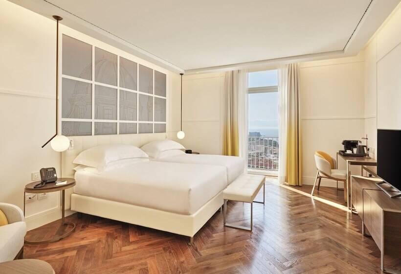 اتاق لوکس با چشمانداز دریا, De Bonart Naples Curio Collection By Hilton