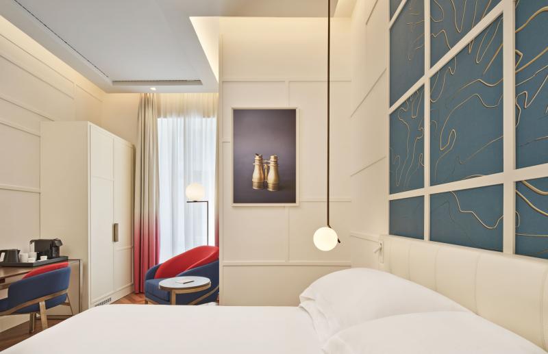 اتاق استاندارد با تخت بزرگ برای معلولان, De Bonart Naples Curio Collection By Hilton