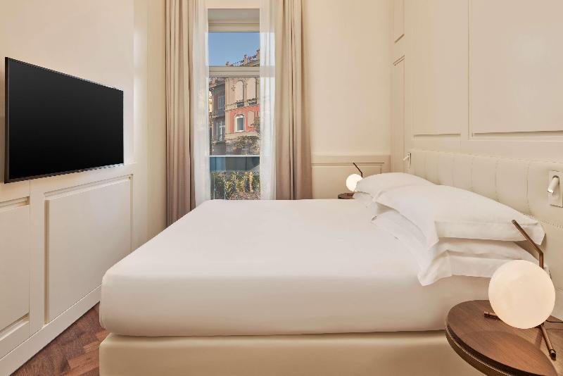 اتاق استاندارد با تخت بزرگ, De Bonart Naples   Curio Collection By Hilton