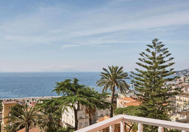 اتاق لوکس با چشم‌انداز دریا, De Bonart Naples   Curio Collection By Hilton