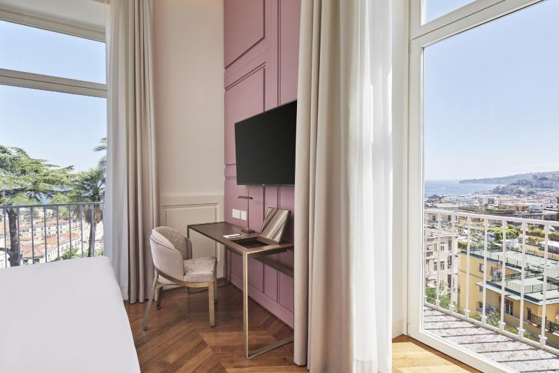 سوییت, De Bonart Naples   Curio Collection By Hilton