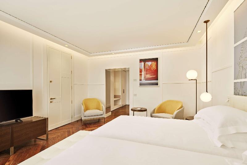 اتاق لوکس با چشمانداز دریا, De Bonart Naples Curio Collection By Hilton