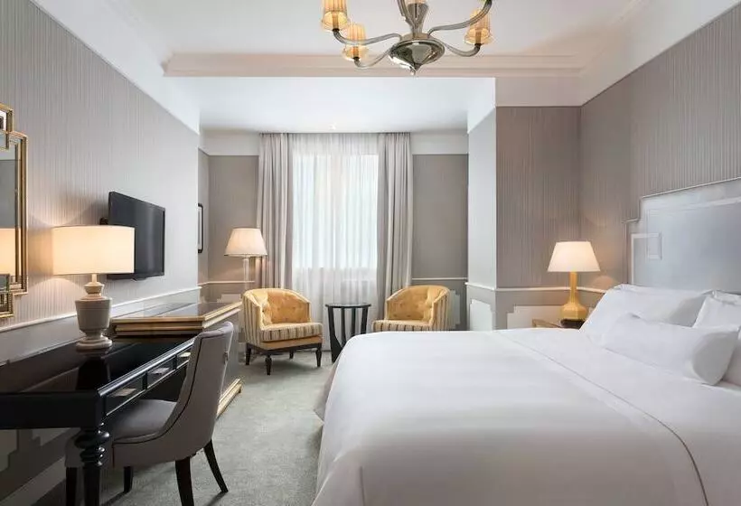 Classic Room Double Bed