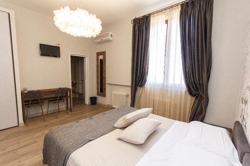 اتاق سوپریور سه تخته, Agrihotel Villa Ambra