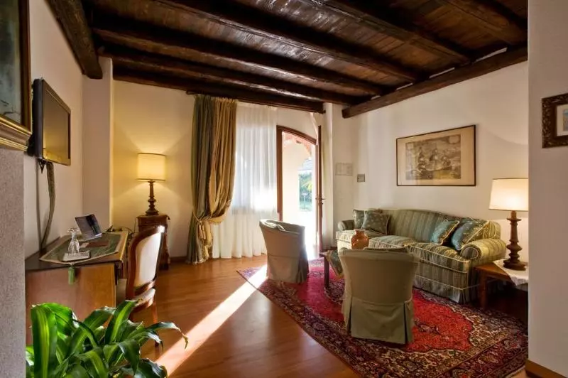 Sviitti Puutarhanäkymä, Villa Condulmer