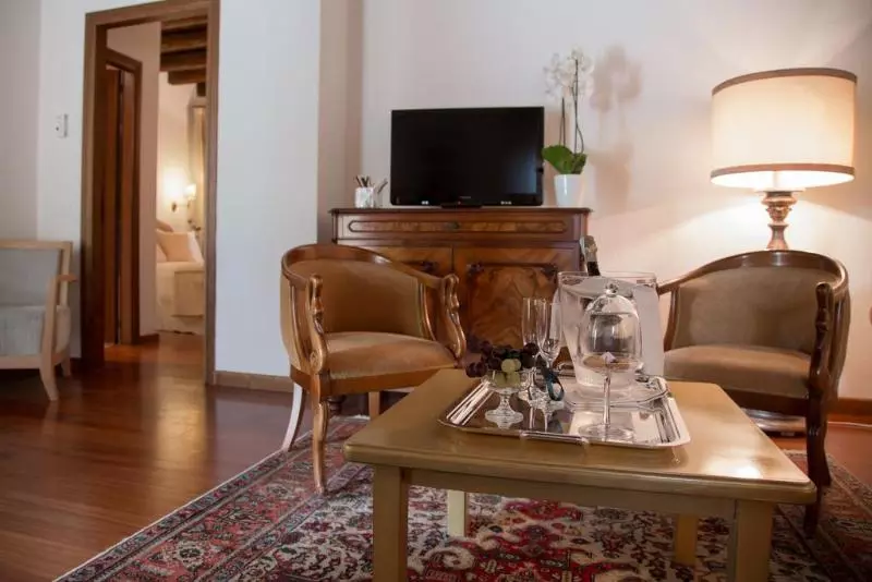 Sviitti Puutarhanäkymä, Villa Condulmer