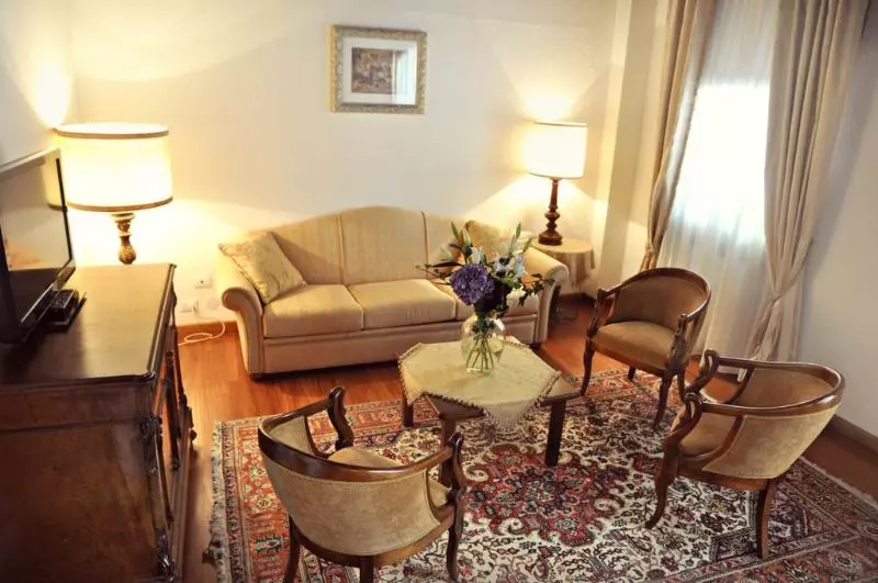 Sviitti Puutarhanäkymä, Villa Condulmer