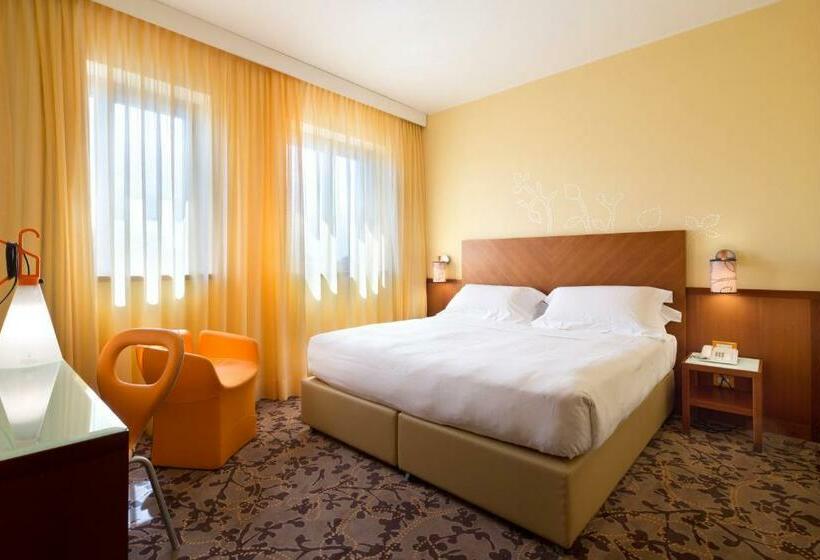 Quarto Superior, Unahotels Mediterraneo Milano