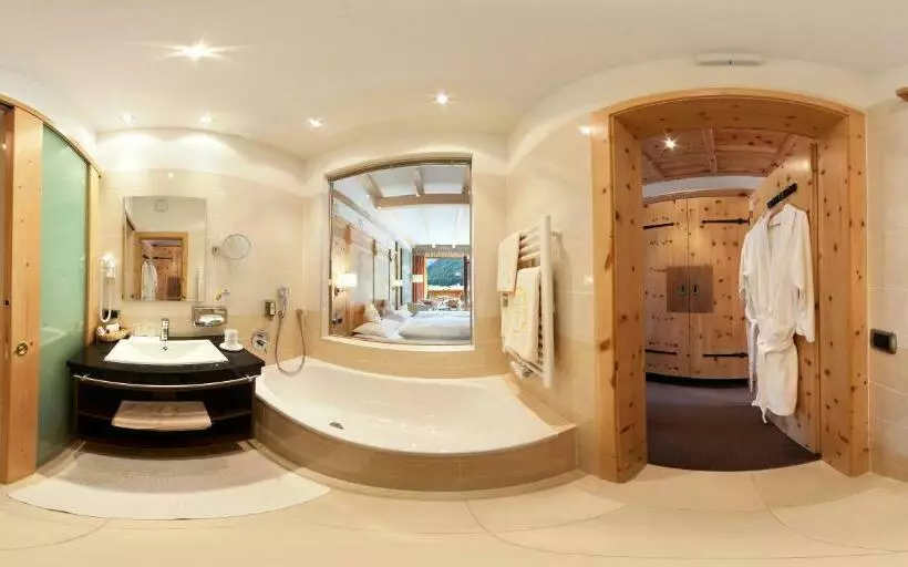 Juniorsviitti, Alpenwellnesshotel St. Veit