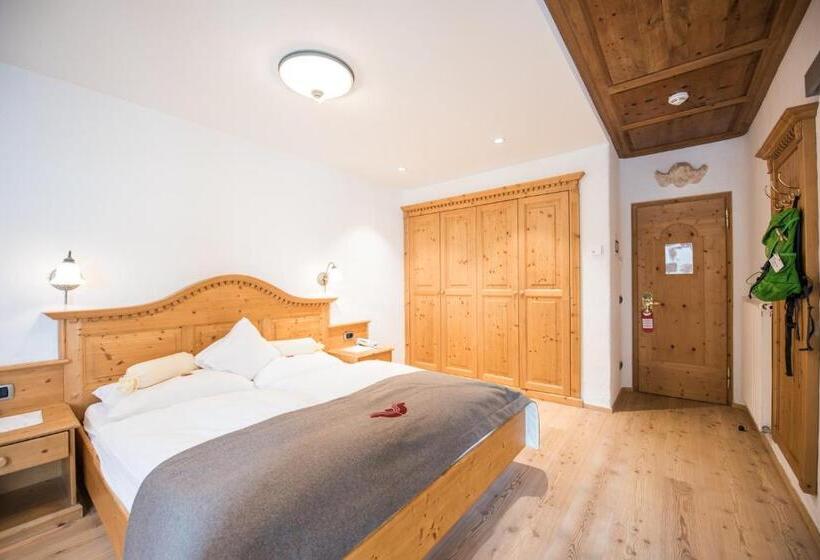 Номер Basic, Alpenwellnesshotel St. Veit
