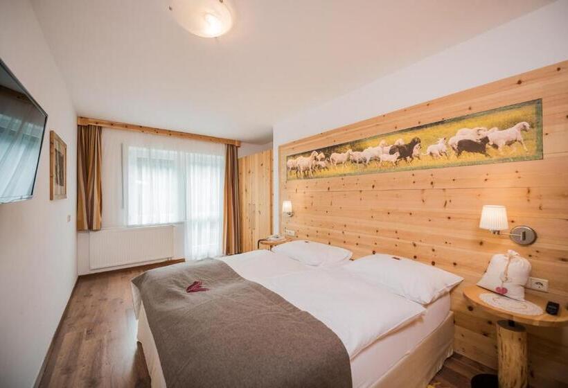 Номер Стандарт, Alpenwellnesshotel St. Veit