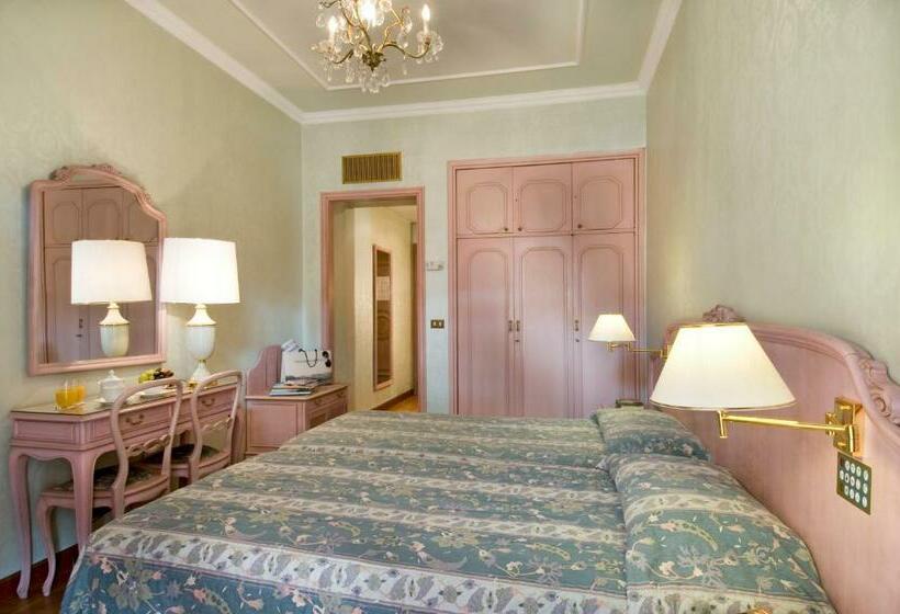 스탠다드 룸, Grand Hotel Bristol