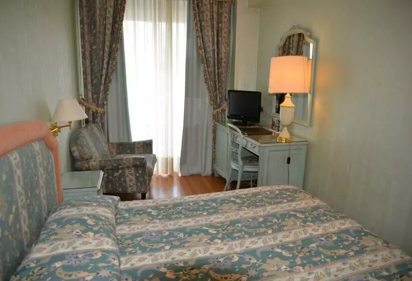 スタンダードルーム, Grand Hotel Bristol
