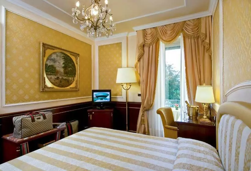 Deluxe-huone, Grand Hotel Bristol