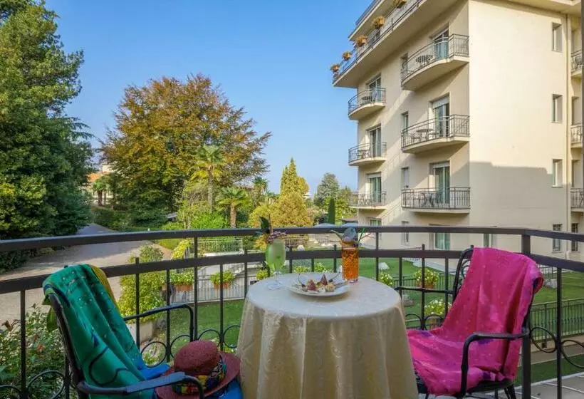 Deluxe-huone, Grand Hotel Bristol