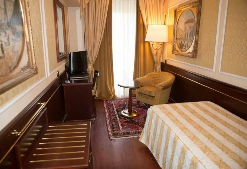 スタンダードシングルルーム, Grand Hotel Bristol