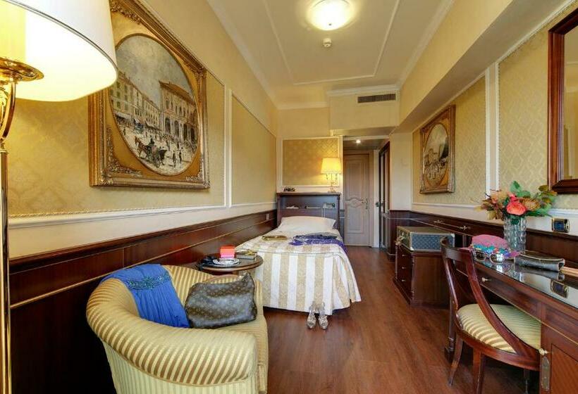 스탠다드 싱글 룸, Grand Hotel Bristol