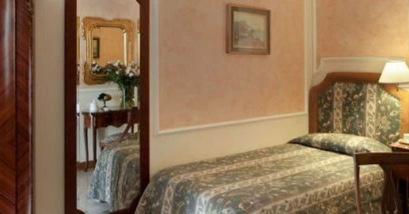 스탠다드 싱글 룸, Grand Hotel Bristol