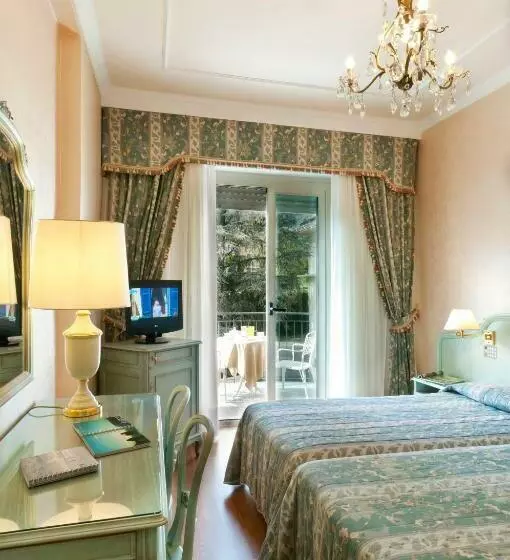 スタンダードトリプルルーム, Grand Hotel Bristol