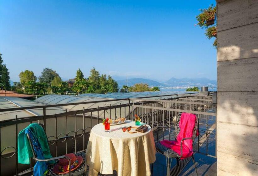 Номер Стандарт Трехместный, Grand Hotel Bristol