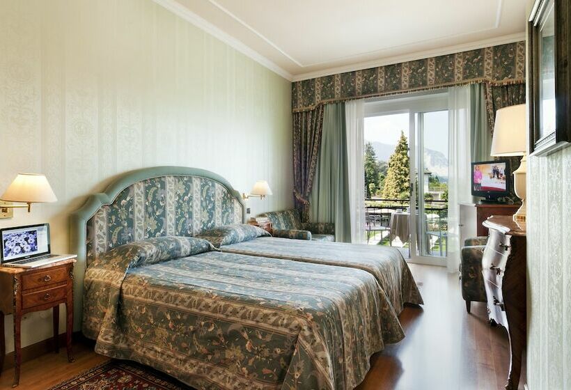 스탠다드 트리플 룸, Grand Hotel Bristol