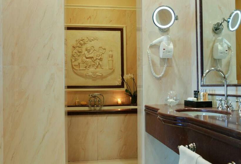 스위트, Grand Hotel Bristol