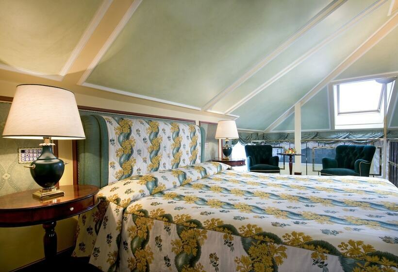 시니어 스위트, Grand Hotel Bristol