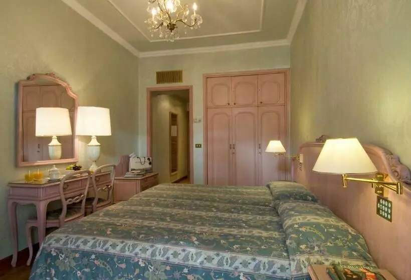 エコノミールーム, Grand Hotel Bristol