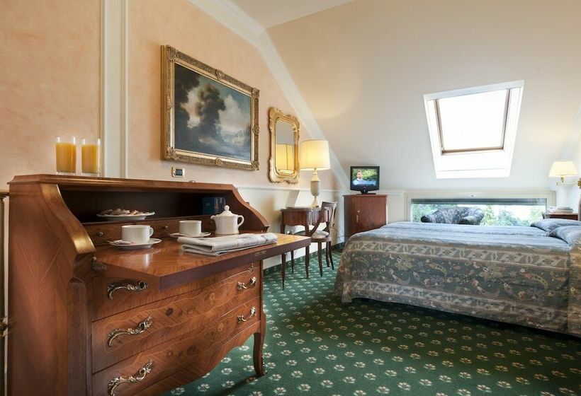 Номер Economy, Grand Hotel Bristol
