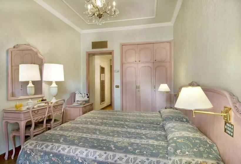 エコノミールーム, Grand Hotel Bristol