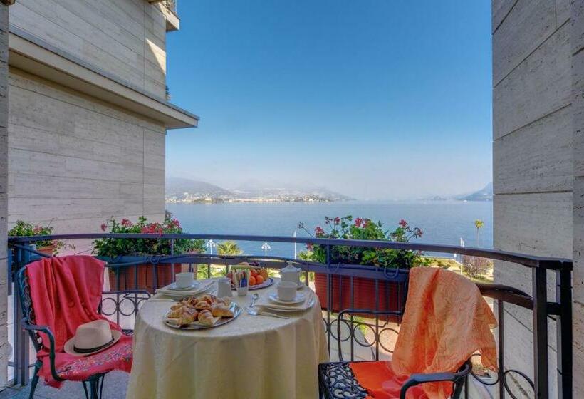 디럭스 룸 호수 전망, Grand Hotel Bristol