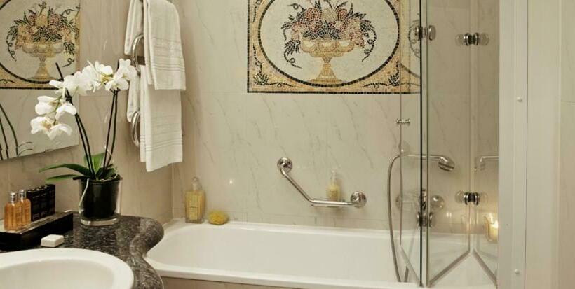 디럭스 룸 호수 전망, Grand Hotel Bristol