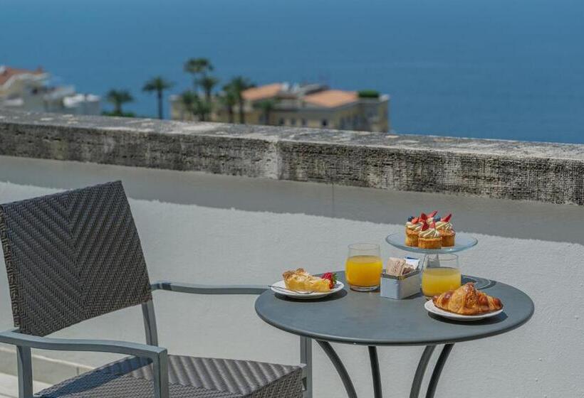 テラス付スーペリアルーム, Grand Hotel Moon Valley