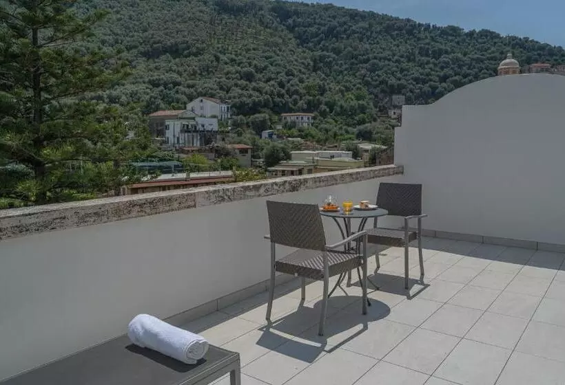 Superior Room with Terrace, Grand Hotel Moon Valley