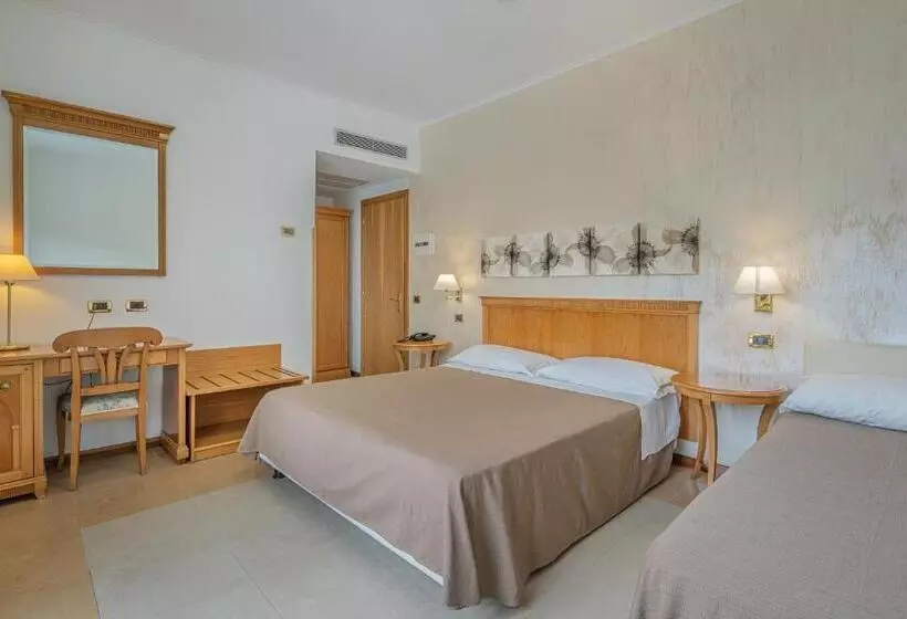 Superior Room with Terrace, Grand Hotel Moon Valley