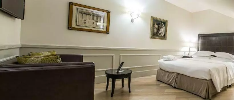 اتاق اجرایی, Grand Hotel Sitea