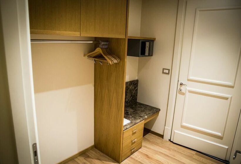 غرفة تنفيذية, Grand Hotel Sitea